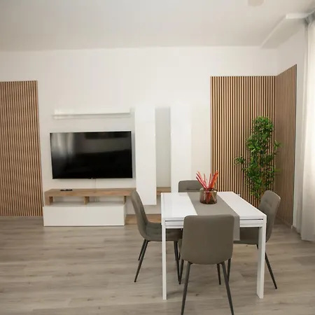 Апартаменты Casa In Centro Асколи-Пичено